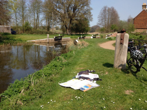 Maps out at Walsham Lock, Wey Navigation: Arc 8a